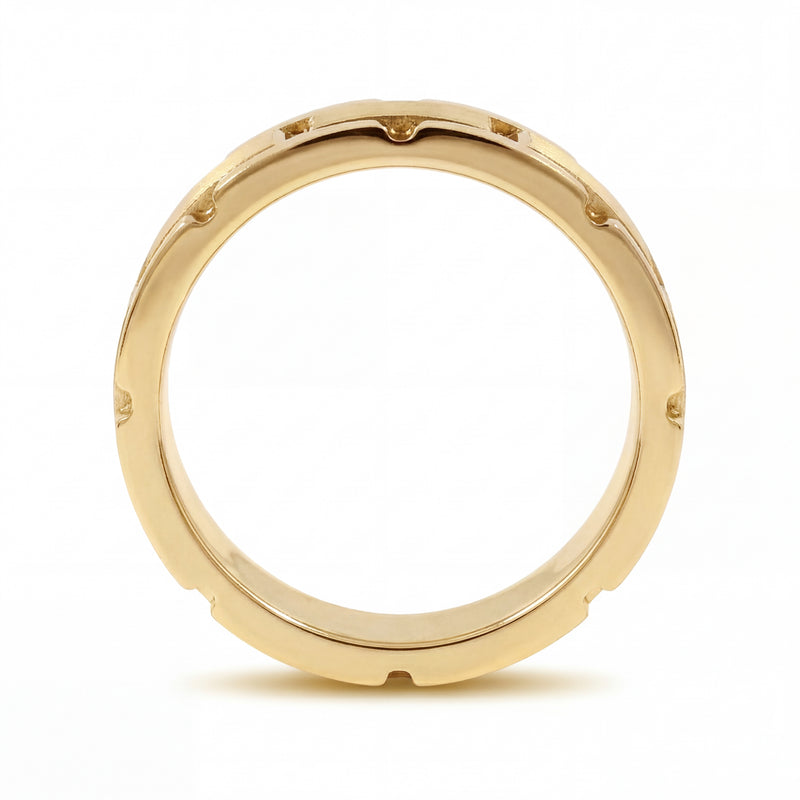 Qila | Men's Gold Wedding Band, Block Pattern