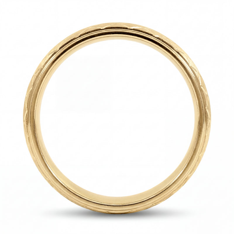 Jaal | Men's Gold Wedding Band, Quilted